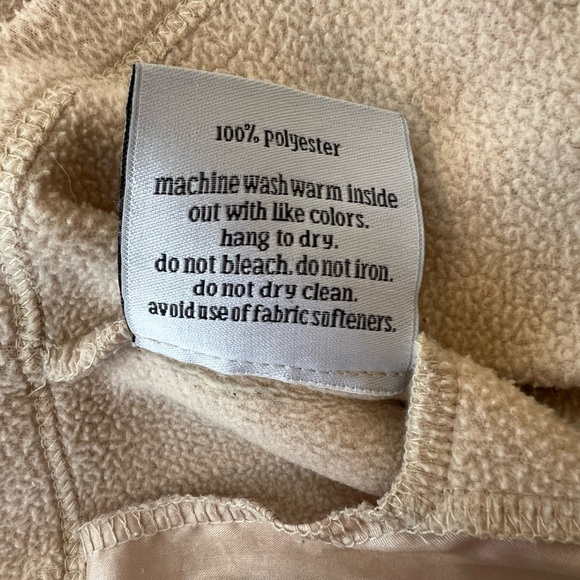 Dudley Stephens Cobble Hill Turtleneck in Vello Fleece in Cream, S - Picture 9 of 11